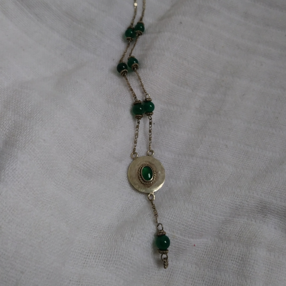 Sterling Silver Necklace with Natural Green Agate